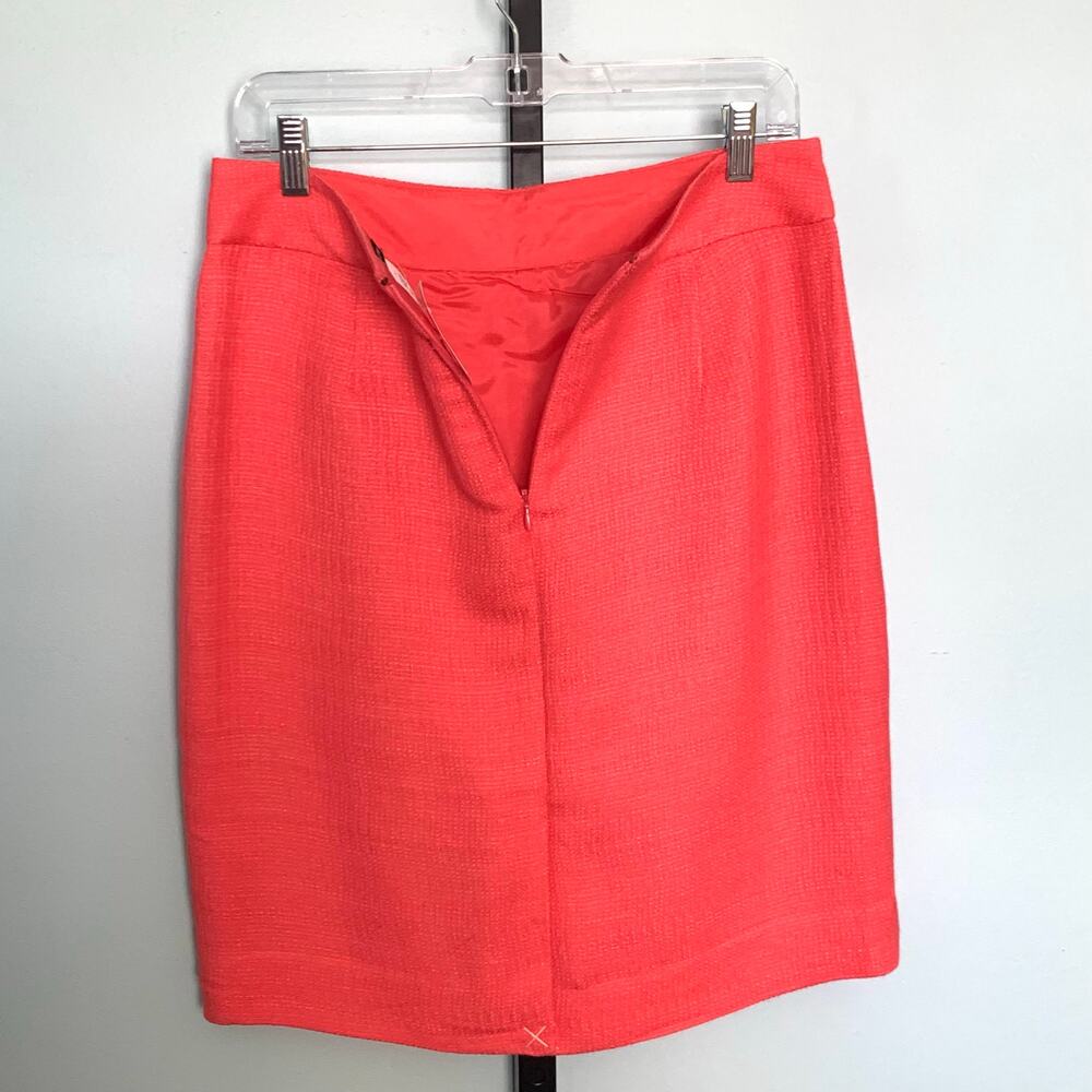 NWT J. Crew Factory Textured Pencil Skirt in Guava Size 6 - Picture 4 of 8